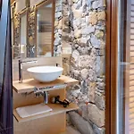 Aristondo Boutique Pentsioa 4*