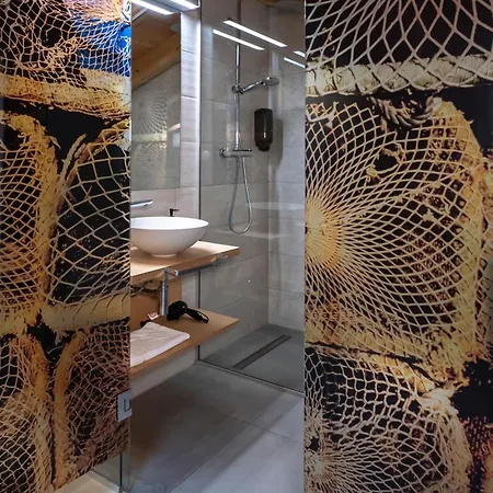 Aristondo Boutique Pentsioa Getaria