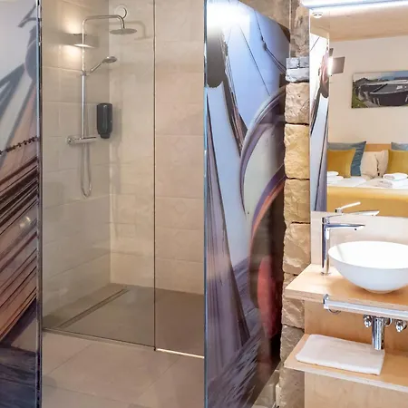 Aristondo Boutique Pentsioa Getaria