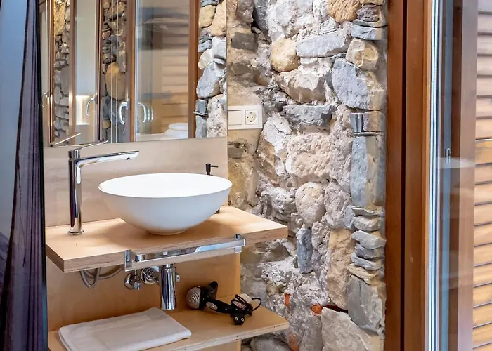 Aristondo Boutique Pentsioa 4*